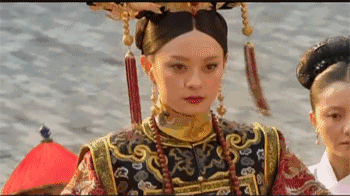 誓终生不嫁却为他儿女成双,她拥有了女人梦的一切