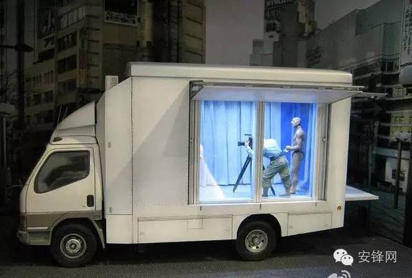 这才是老司机真正的神级房车座驾,名字叫“魔镜号”!