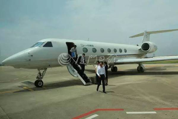 飞机场的飞机是私人的吗 a9haqu8086310252708.jpeg