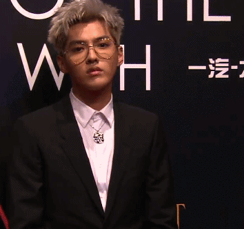 配衣app|gq盛典:胡歌吴亦凡众男神同台撩妹,小宋