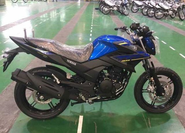最新雅马哈飞致250谍照曝光,加入新配色更前卫