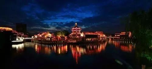 一艘船感受苏州古韵今风,环古城河坐船到园区