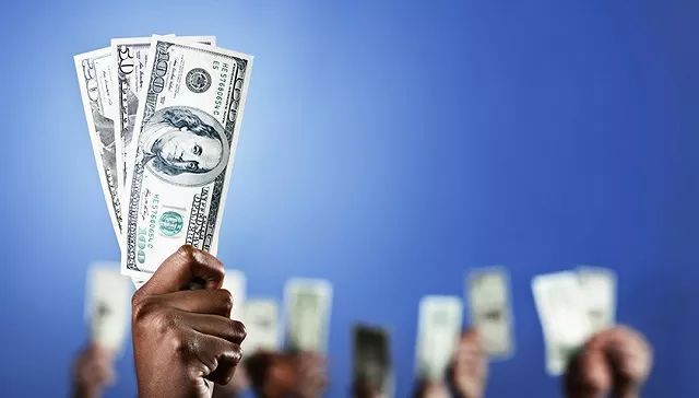 天天都有工资领,优步麦当劳在美国这样激励员