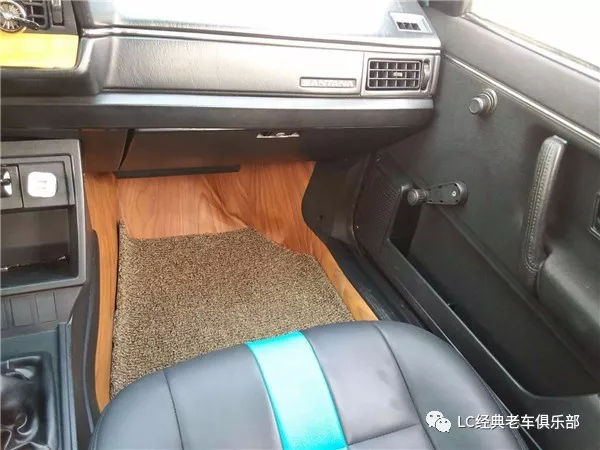 a5fx5q7236603240138.jpg