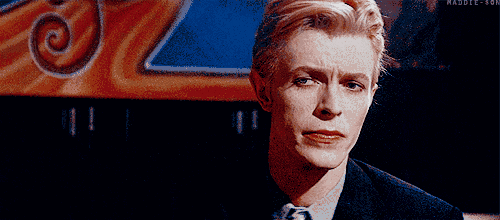 当很多摇滚巨星自杀,david bowie却躲过了