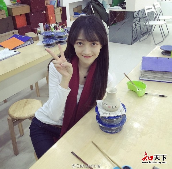 中山大学校花廖昱sehunnnie神似赵雅芝 素颜美翻天