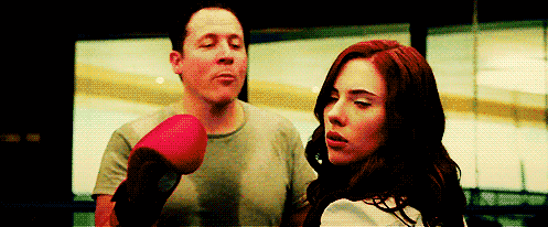 黑寡妇跌出年全球最美脸孔100名,我不屑地笑了