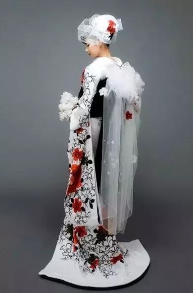 日式传统婚纱_日式老传统纹身
