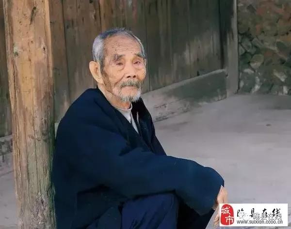 商丘睢县农村老人的晚年生活写照,看完好心酸