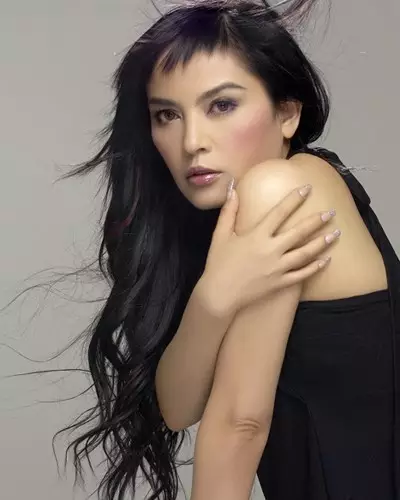 千百惠—我想你的时候会走过咖啡屋,千百次忆美好
