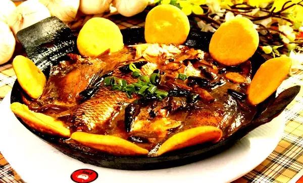 【微山湖美食】让你的眼睛流口水的全鱼宴
