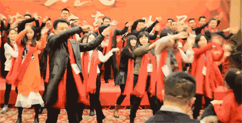 nobody, gangnam style,《小苹果》, ppap,只要流行热闹,易学好看,都