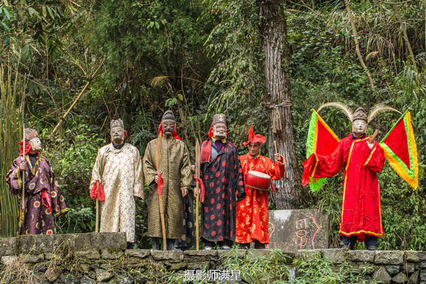 中国古老神秘文化:荔波布依族傩戏