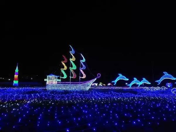 贵港2017灯光门票首届节!2000张教程免费送.梦幻商务英语答案图片