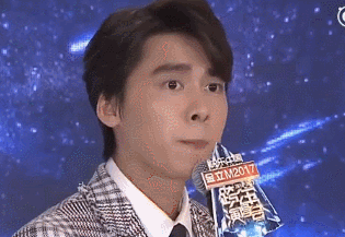 李易峰何炅唱情歌,后台采访频尴尬,湖南跨年台前幕后的亮点都在这啦!