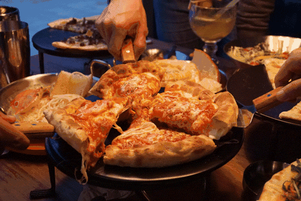 无锡排骨,小笼包什么的 已经无法满足吃货的需求 这里汇聚了多方美食