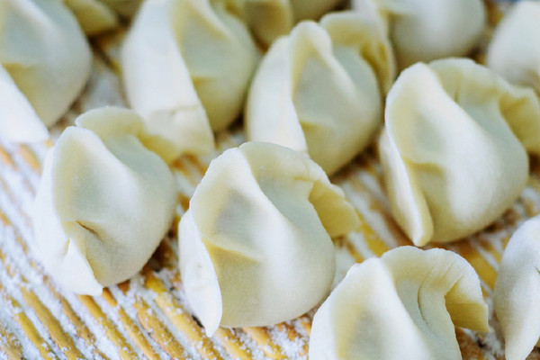 过年包饺子好吃好看,这个面子一定要做好