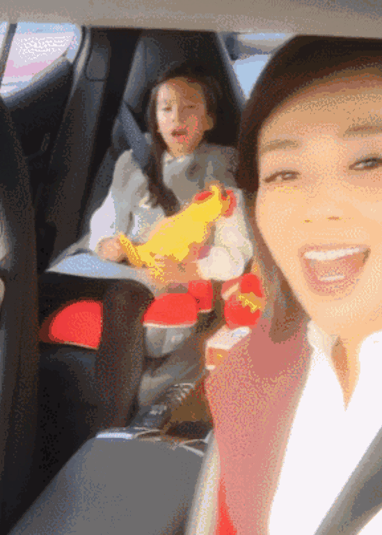 正儿八经不可方物的美还得看央视,连登三次春晚的刘涛