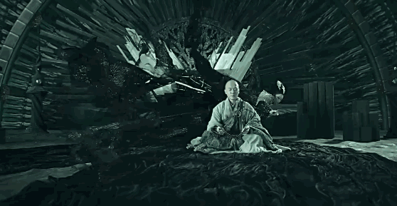 能迅速抓住人的弱点,然后用奸计分裂,逐个击破,就是一个害人的小婊砸