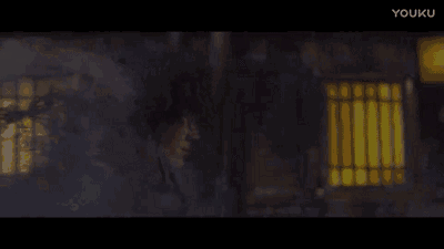 徐克导演,周星驰编剧,《西游伏魔》续作,不过演员几乎清一色的换血.