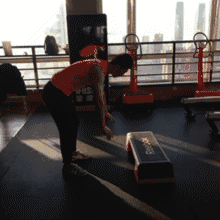 腿部拉伸动作动态 a5h56l3623405484619.gif