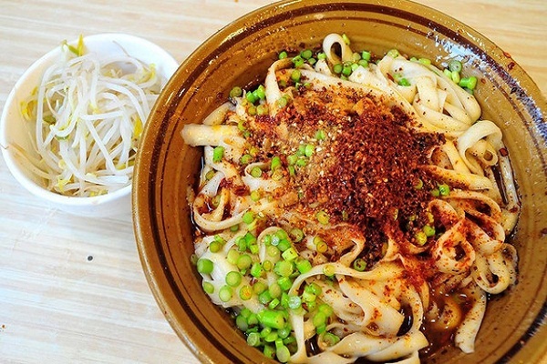 油泼面 羊肉泡馍