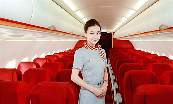 航空乘务员招聘_以西航就业的名义,为您的青春梦想保驾护航