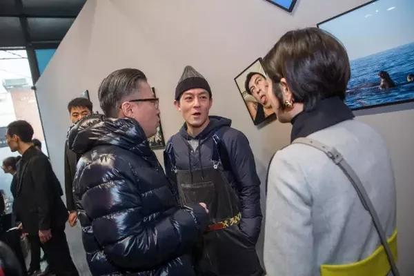 实博体育:陈冠希近照曝光衰老速度惊人如今已沦为“女儿奴”
