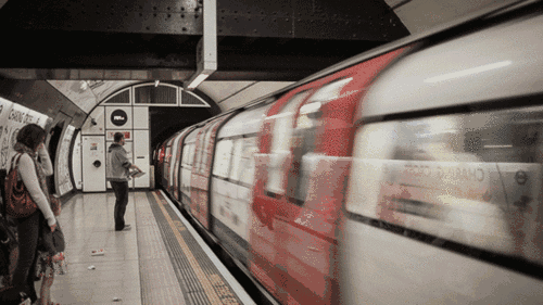 地铁gif动态图片 动态图片gif怎么制作