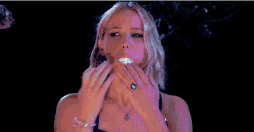 这部电影的主角色奥斯卡影后詹妮弗·劳伦斯和当红实力派演员克里斯