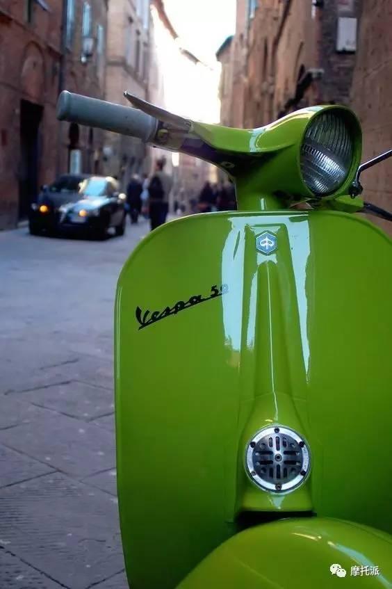 我敢保证,你从来没见过这么多vespa