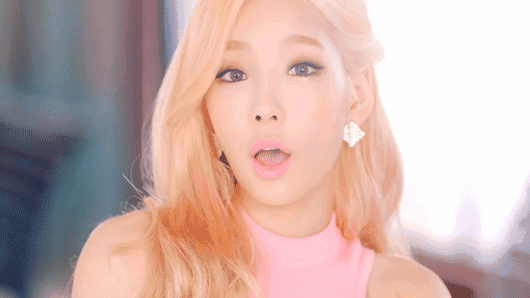 少女时代的化妆师给路人化了个妆,结果