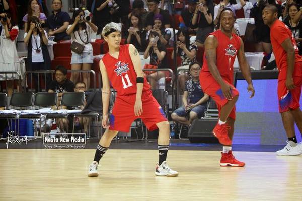 篮球交叉赛图片