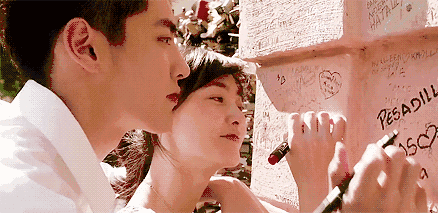 壁纸 婚纱 婚纱照 剧照 视频截图 438_213 gif 动态图 动图