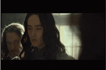 我可能看了假的《凡尔赛》