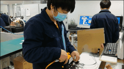 [网络媒体走转改]动图报道丨一个创新型民营企业的光明使命