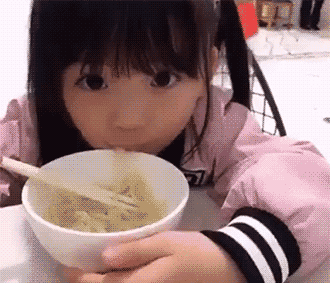 有个萌萌的女票,每天就像吃大餐!