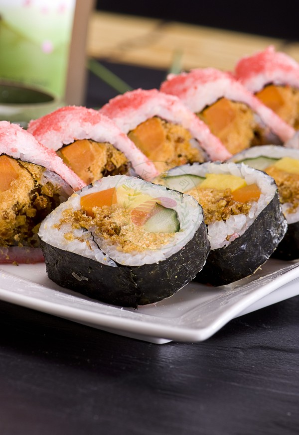 自己做寿司怎样好切 a5bky82408393654706.jpg