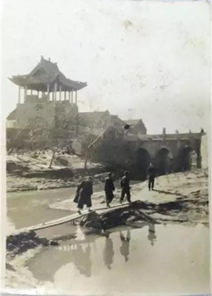 融入与边缘:我眼中的南阳河街