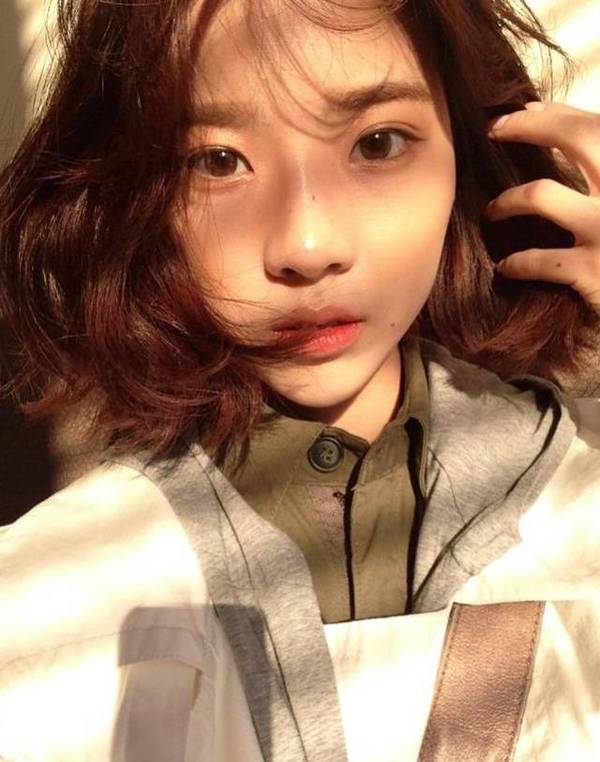 短发妹子,怎么自拍最好看?