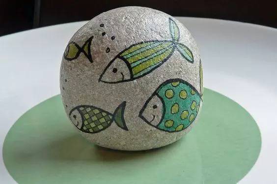 石头画作品 图片 a15q9b31068345622405.jpg