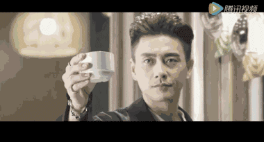 50周年大庆推出《溏心风暴3》,还请回了金牌监制梅小青夫妇,不过林峰