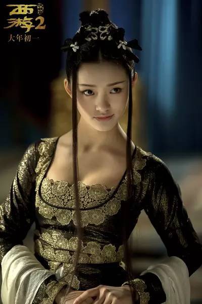 《西游记》里的妖精千千万,《伏妖篇》偏偏又祭出了蜘蛛精和白骨精.