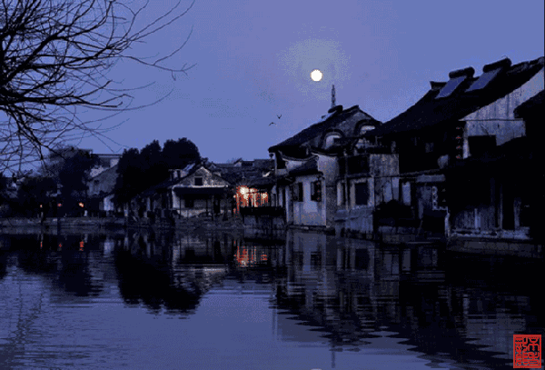 如暮烟雾横纱 作者寄情于玉雕 以刀代笔,深入浅出 方寸之间蕴大千美景