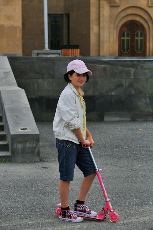 亚美尼亚首都埃里温:美景和美女,都不缺