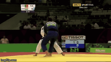 美国女子柔道队员,mma选手,外号"十字固女王"的隆达罗西我相信大家也