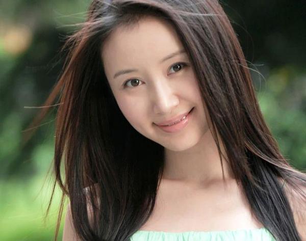 这些面相的女人注定好命,旺夫又旺子,天生富贵命