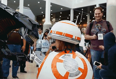 爆笑gif:狗狗别眨眼了,你已经很萌了!-笑话频道-手机