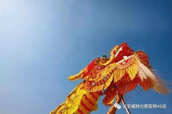 人们用"剃龙头","引钱龙"来庆祝"龙头节",以示敬龙祈雨,佑保农业