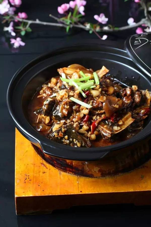 好劲来生态甲鱼肉熟食即食卤甲鱼真空红烧香辣整只麻辣美食老鳖肉
